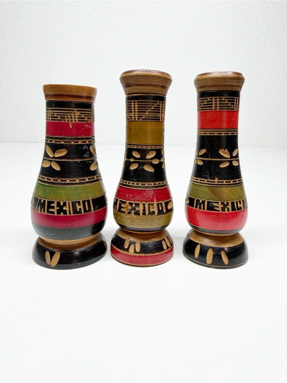 Vintage Mexico Wood Carved Hand Painted Shaker Set
